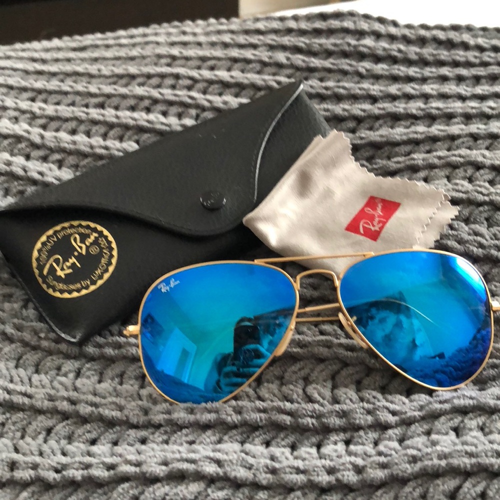 RAY BAN AVIATORS perfect condition